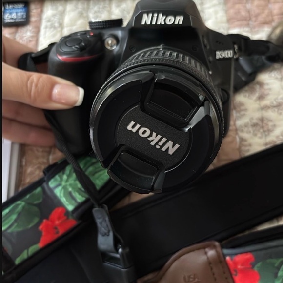 Nikon BlackDSLR Camera